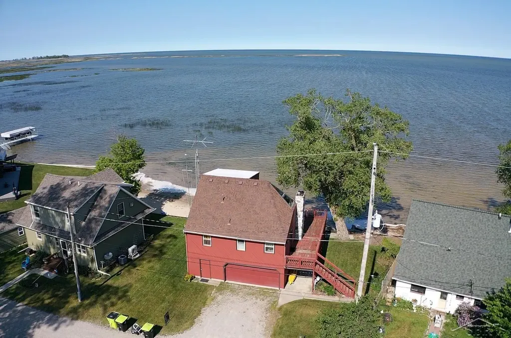 362 N Linwood Beach Road Fraser Township MI 48634