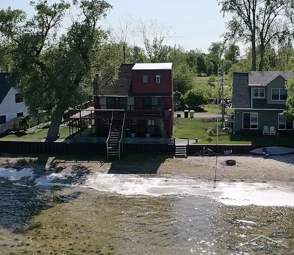 362 N Linwood Beach Road Fraser Township MI 48634