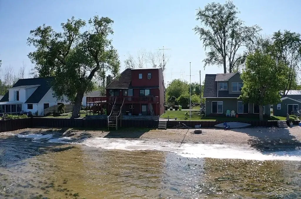 362 N Linwood Beach Road Fraser Township MI 48634
