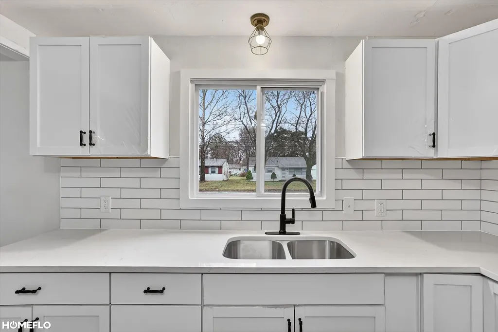 5025 Lodge Street Saginaw City MI 48601