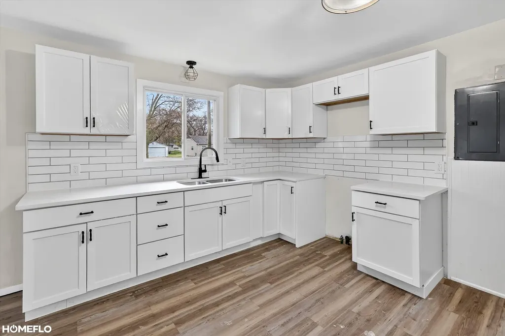 5025 Lodge Street Saginaw City MI 48601