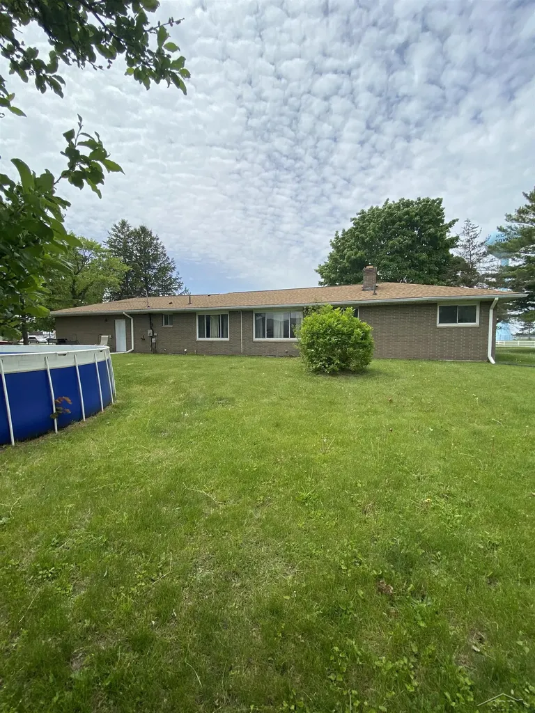 1032 N Hemlock Road Richland Township MI 48626
