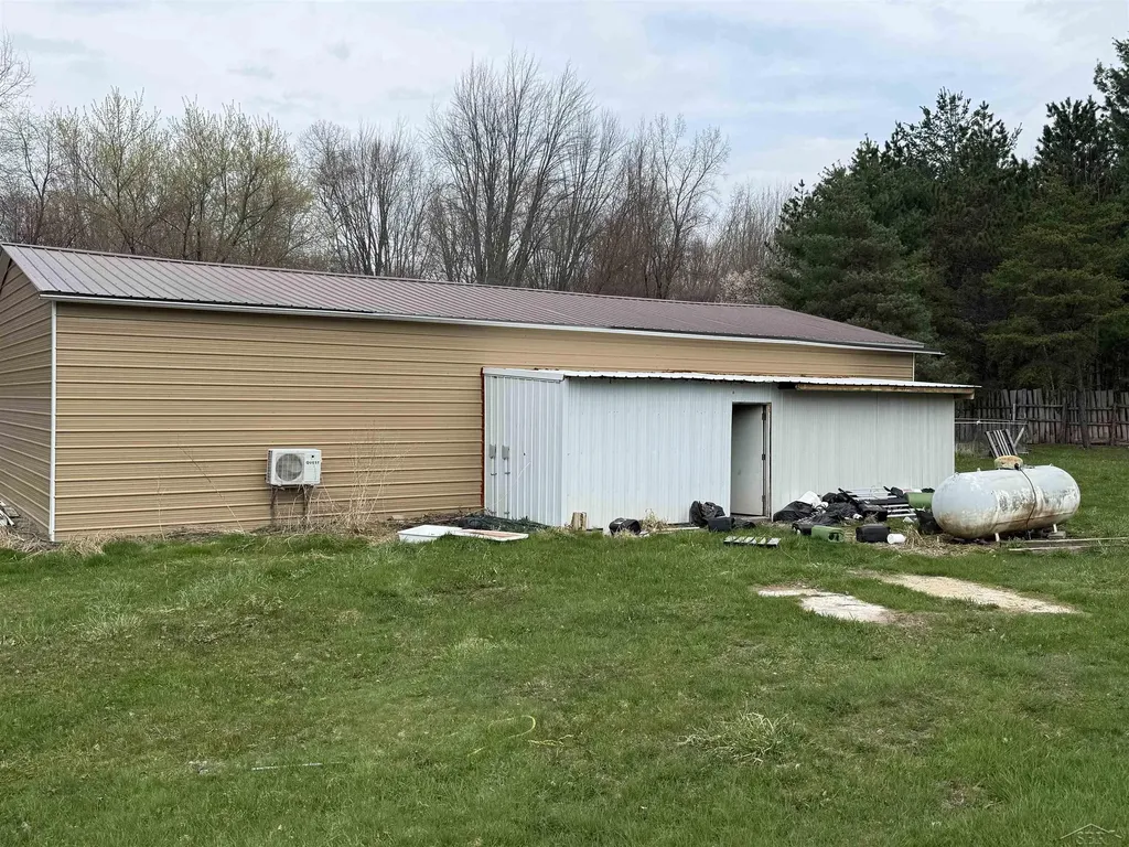 4965 Whitefeather Road Bentley Township MI 48652