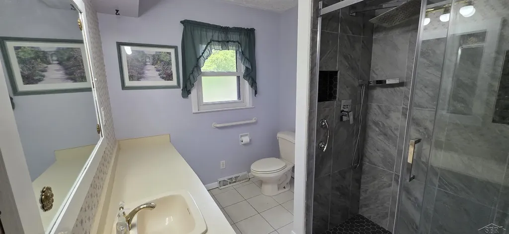 1308 Timothy Street Saginaw Charter Township MI 48638