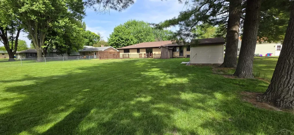 1308 Timothy Street Saginaw Charter Township MI 48638