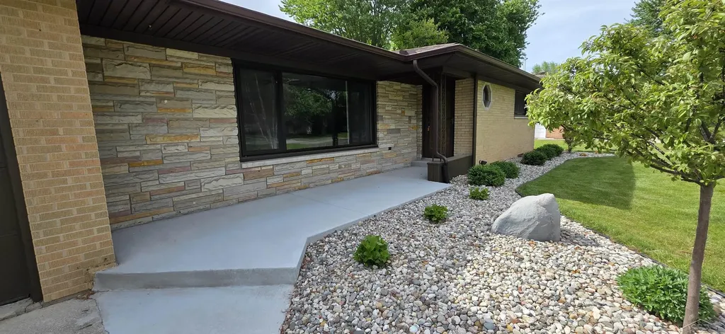 1308 Timothy Street Saginaw Charter Township MI 48638