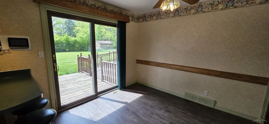 1308 Timothy Street Saginaw Charter Township MI 48638