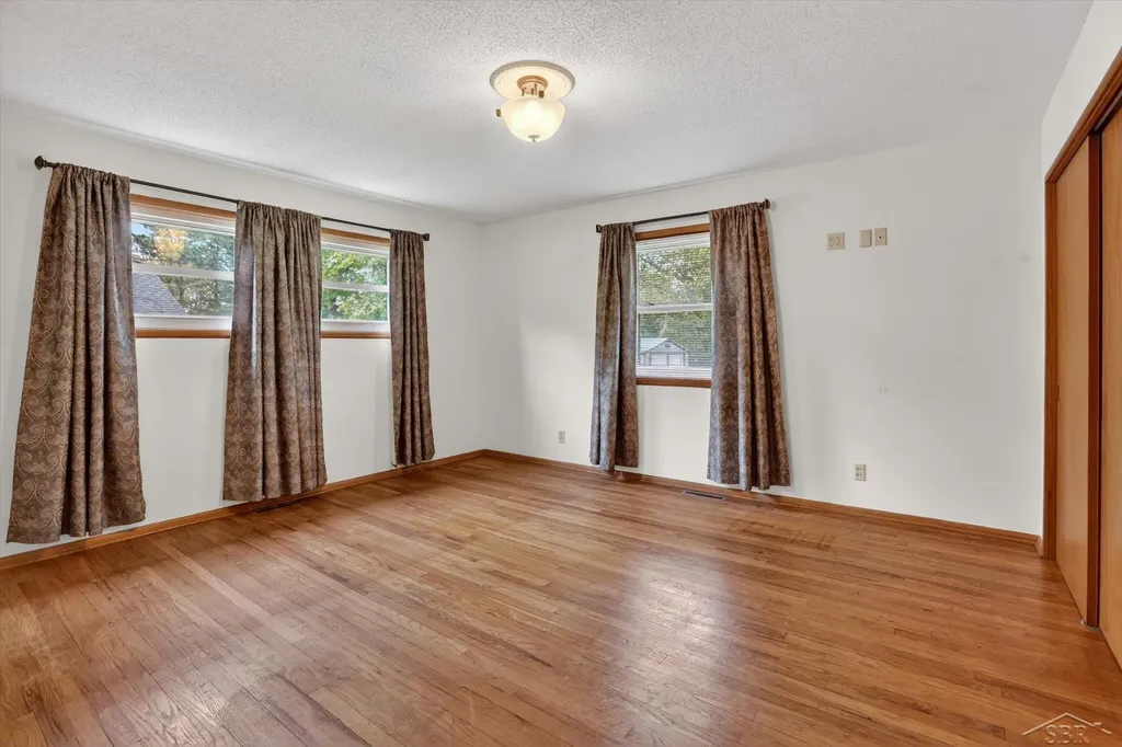 1603 Clover Lane Midland City MI 48640