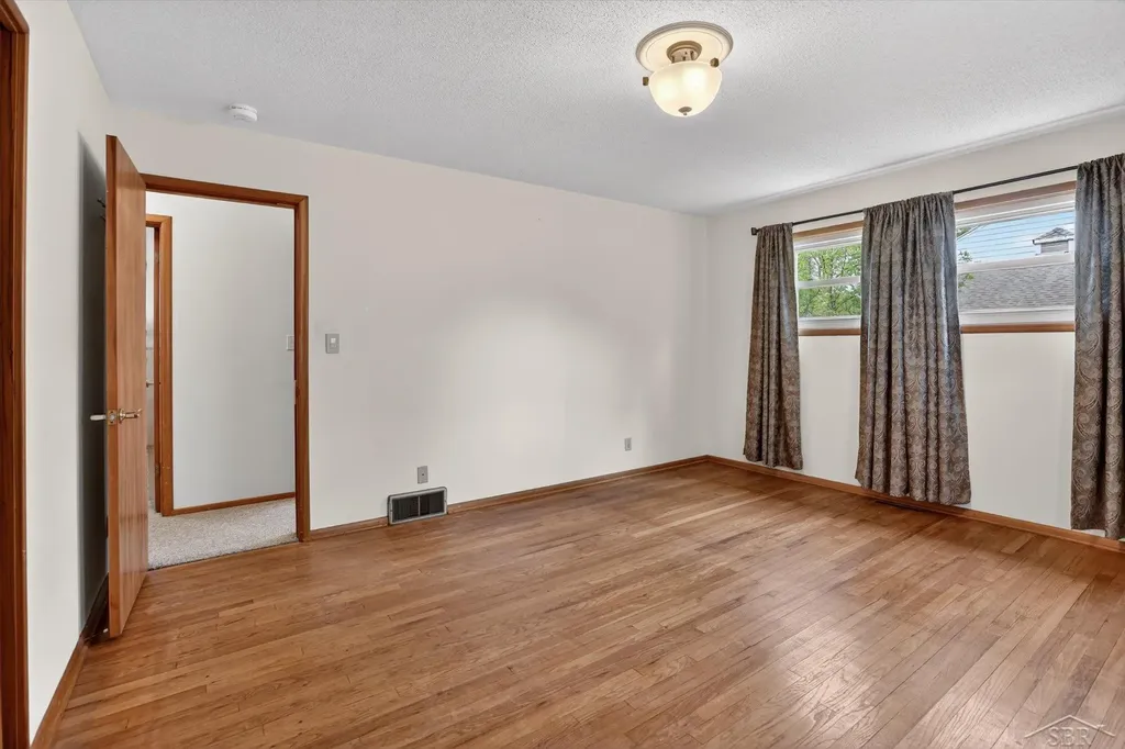 1603 Clover Lane Midland City MI 48640