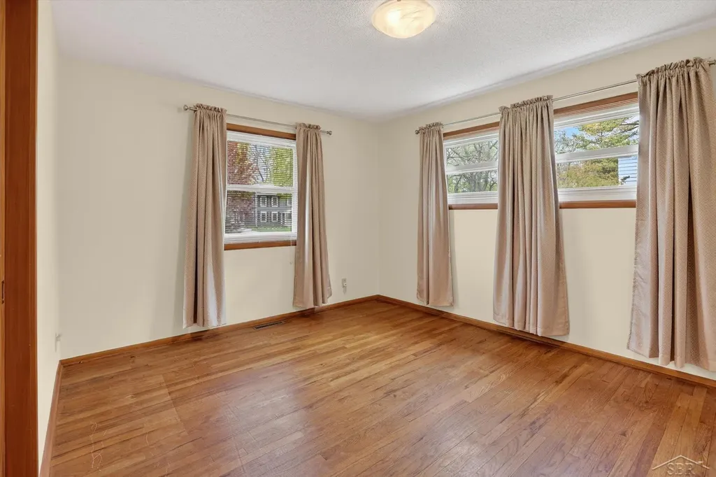 1603 Clover Lane Midland City MI 48640