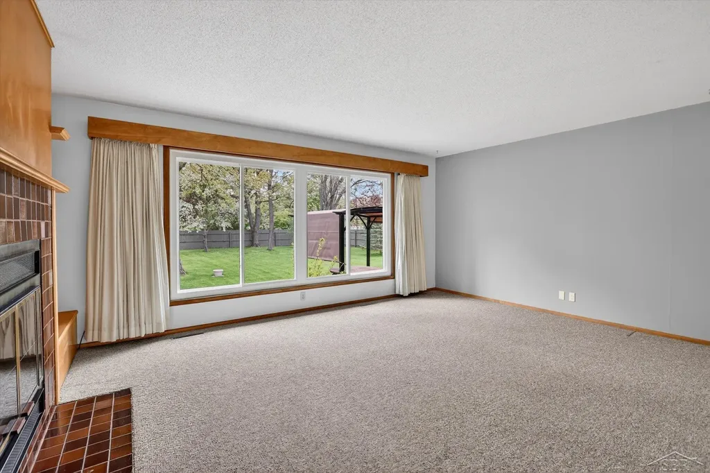 1603 Clover Lane Midland City MI 48640