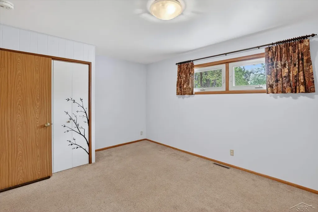 1603 Clover Lane Midland City MI 48640