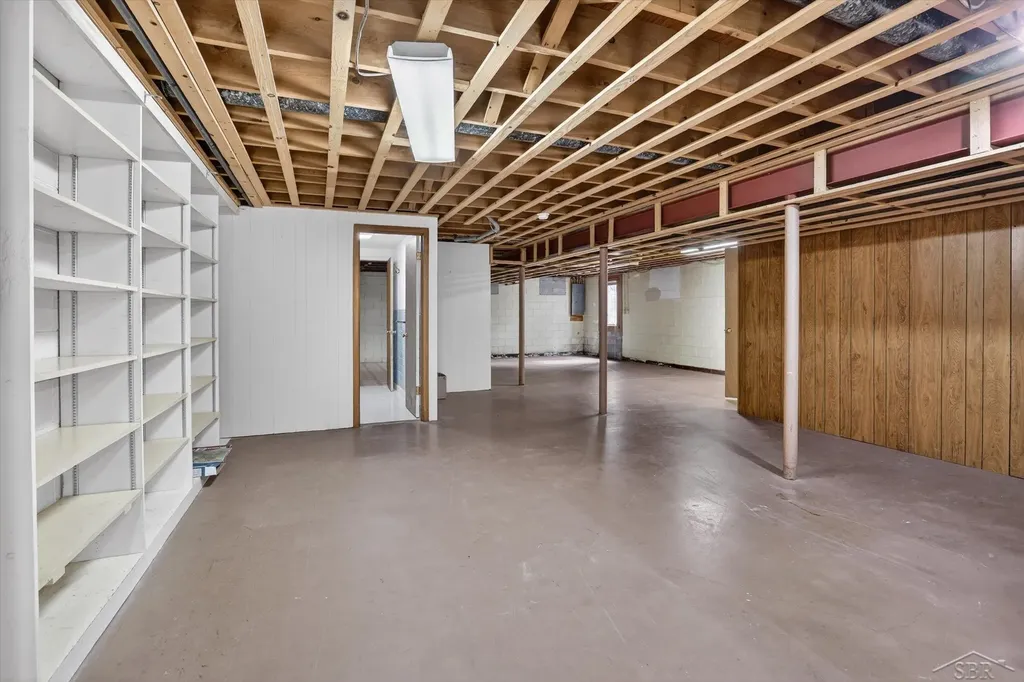 1603 Clover Lane Midland City MI 48640