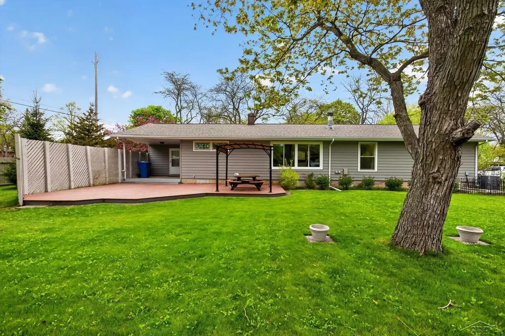 1603 Clover Lane Midland City MI 48640