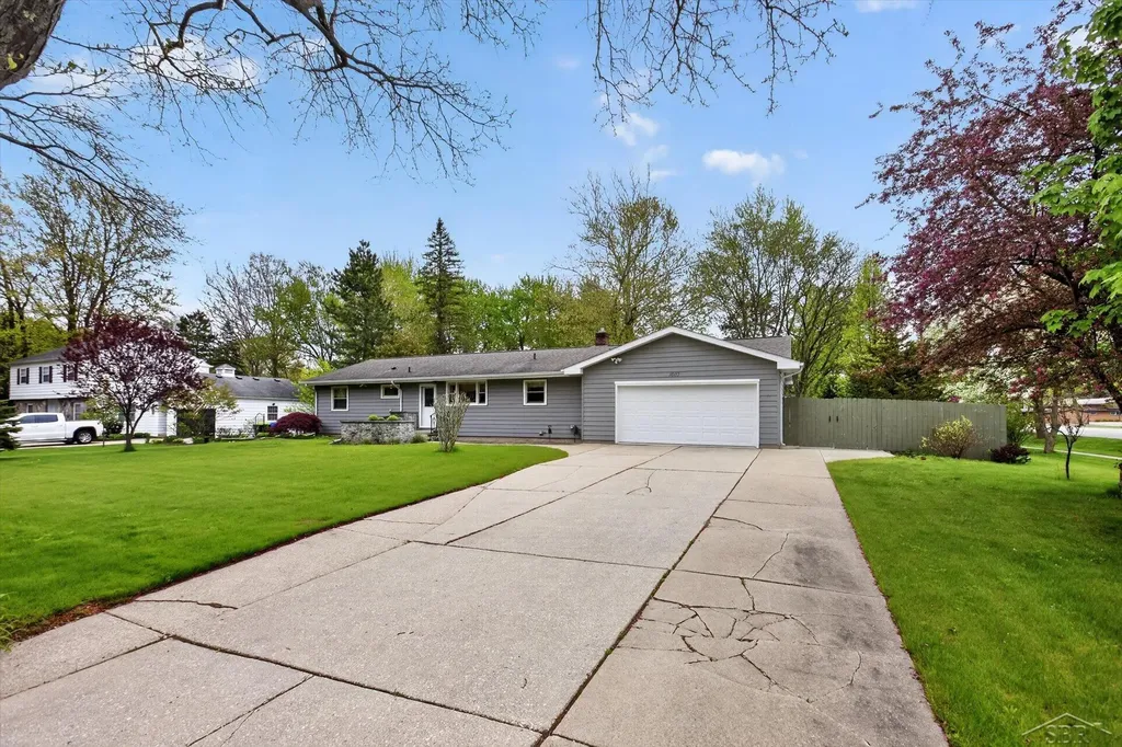 1603 Clover Lane Midland City MI 48640