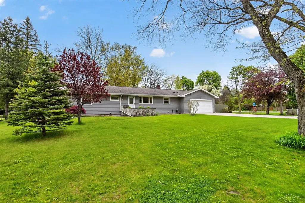 1603 Clover Lane Midland City MI 48640