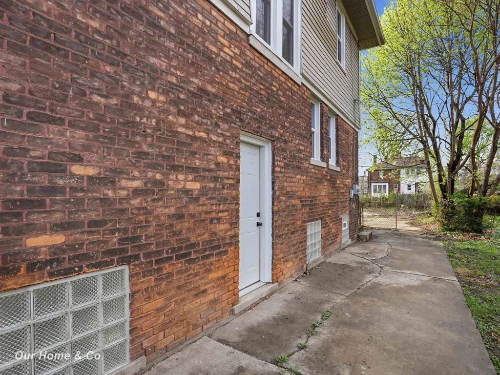1956 Lothrop Street Detroit City MI 48206