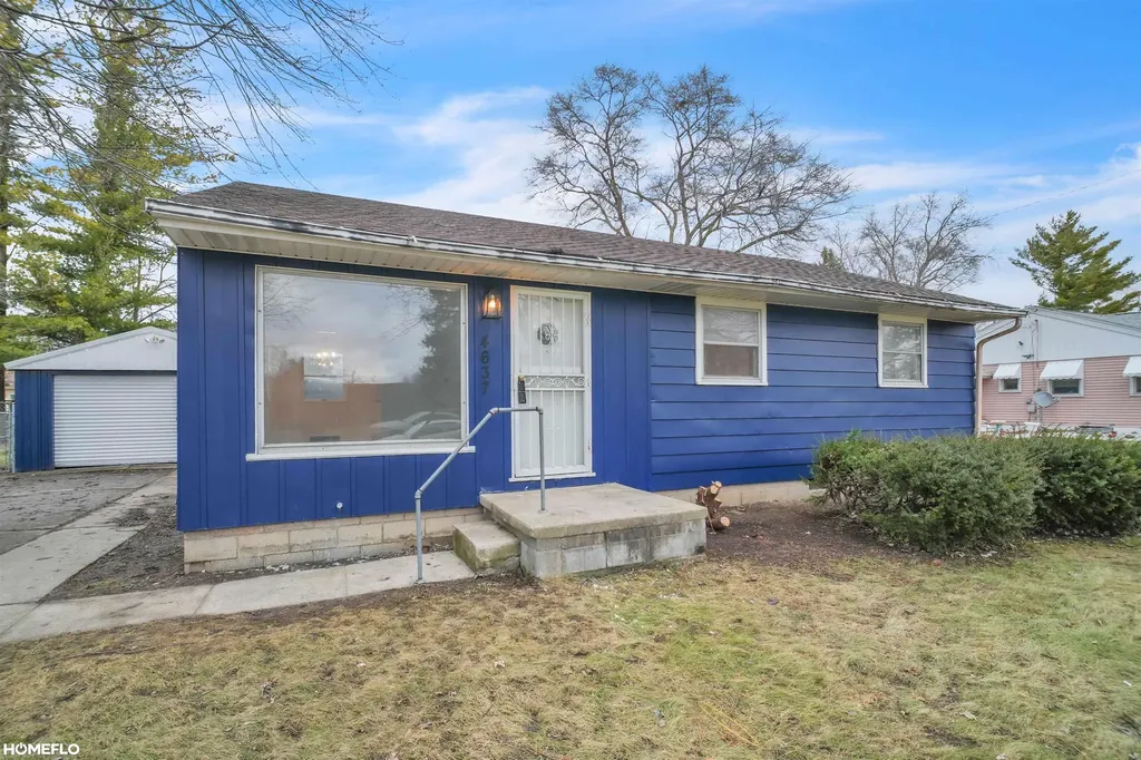 4637 S Gregory Street Buena Vista Charter Township MI 48601