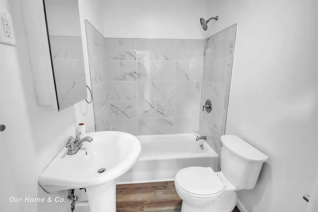 4637 S Gregory Street Buena Vista Charter Township MI 48601