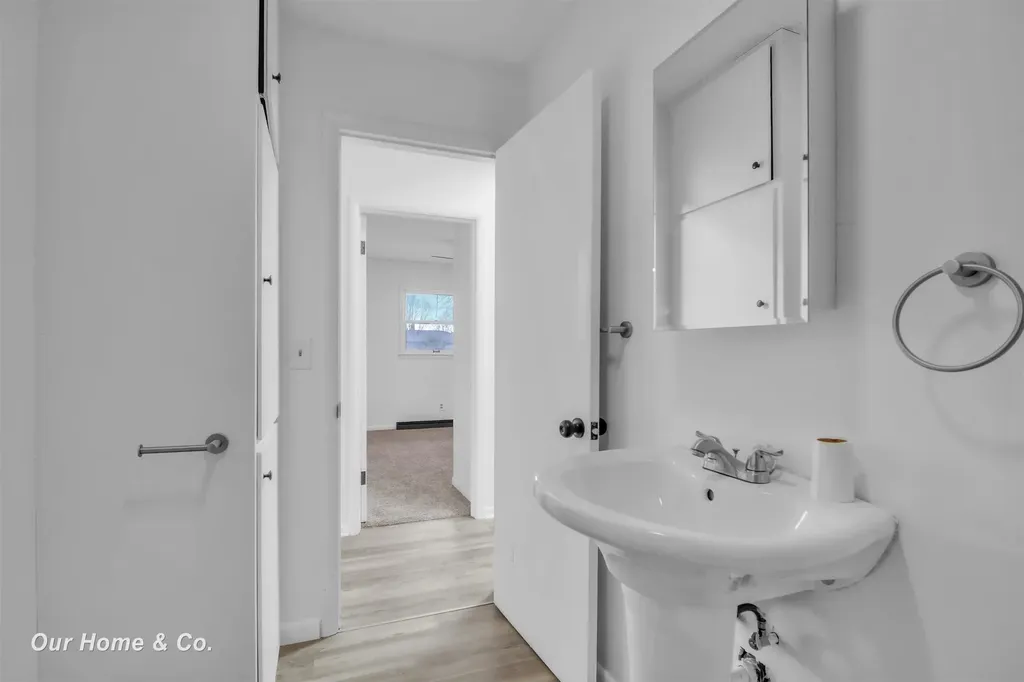 4637 S Gregory Street Buena Vista Charter Township MI 48601