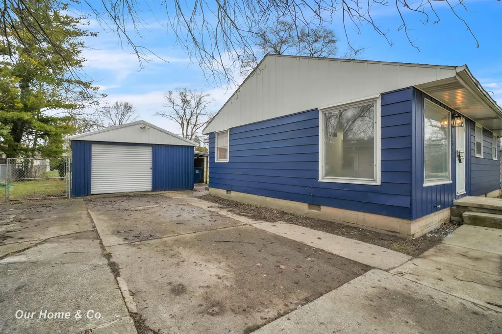 4637 S Gregory Street Buena Vista Charter Township MI 48601