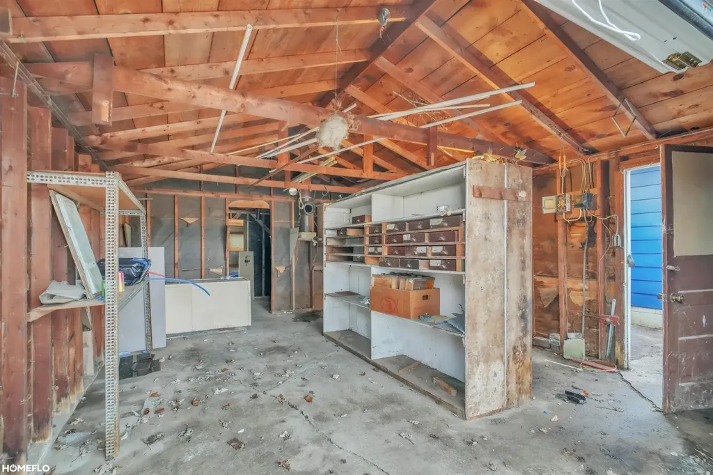 4637 S Gregory Street Buena Vista Charter Township MI 48601
