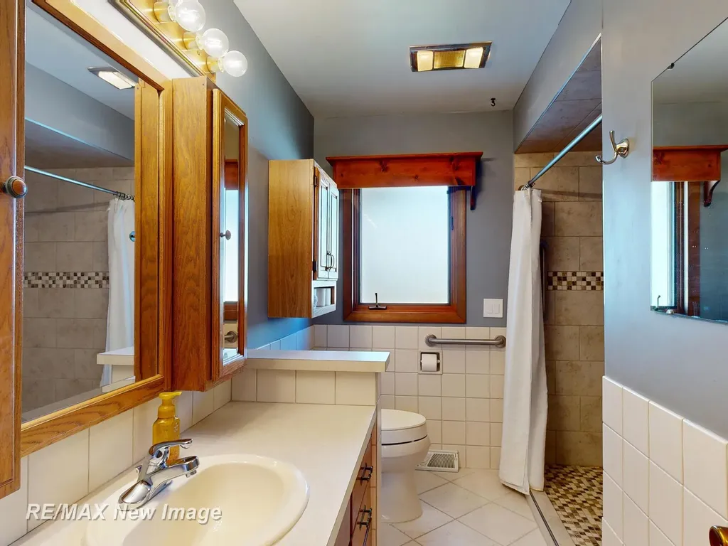 3520 W Kochville Road Kochville Township MI 48604