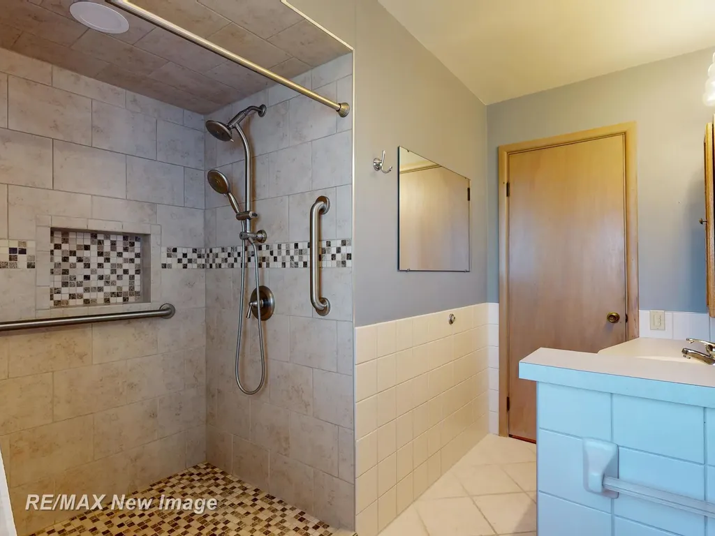 3520 W Kochville Road Kochville Township MI 48604