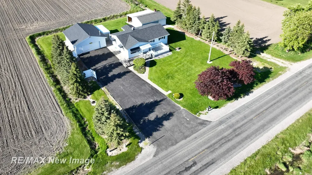 3520 W Kochville Road Kochville Township MI 48604