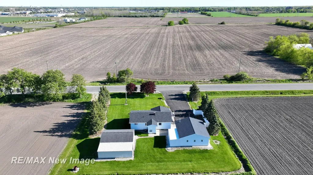 3520 W Kochville Road Kochville Township MI 48604