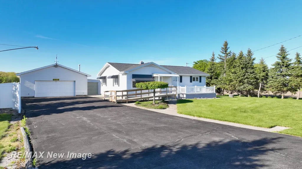 3520 W Kochville Road Kochville Township MI 48604