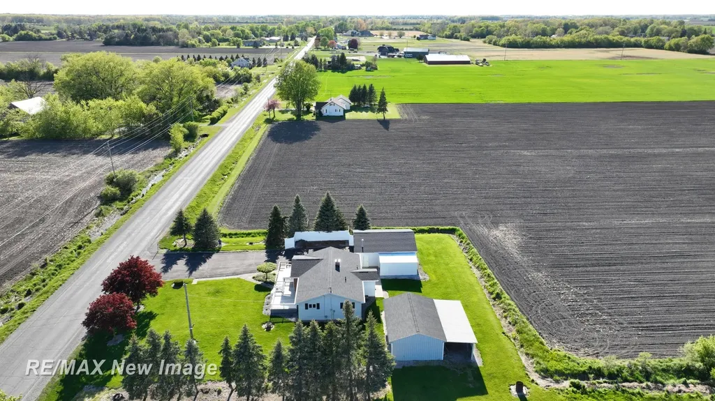 3520 W Kochville Road Kochville Township MI 48604