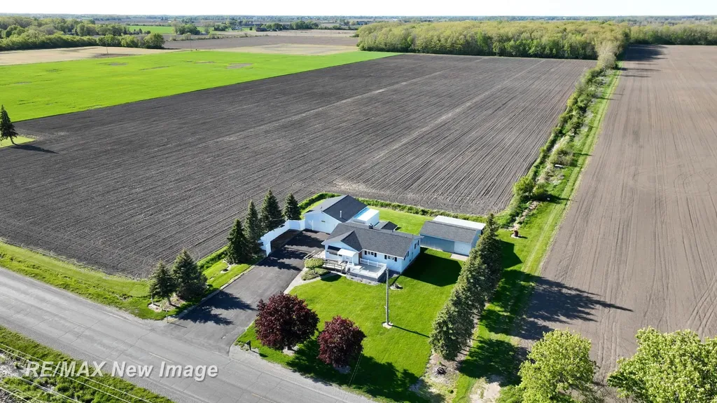 3520 W Kochville Road Kochville Township MI 48604