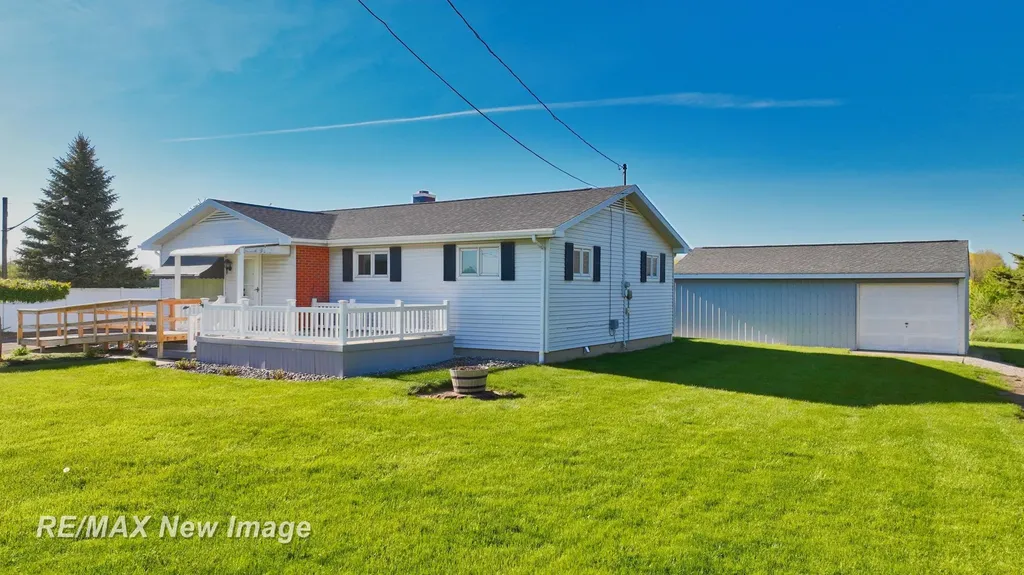 3520 W Kochville Road Kochville Township MI 48604