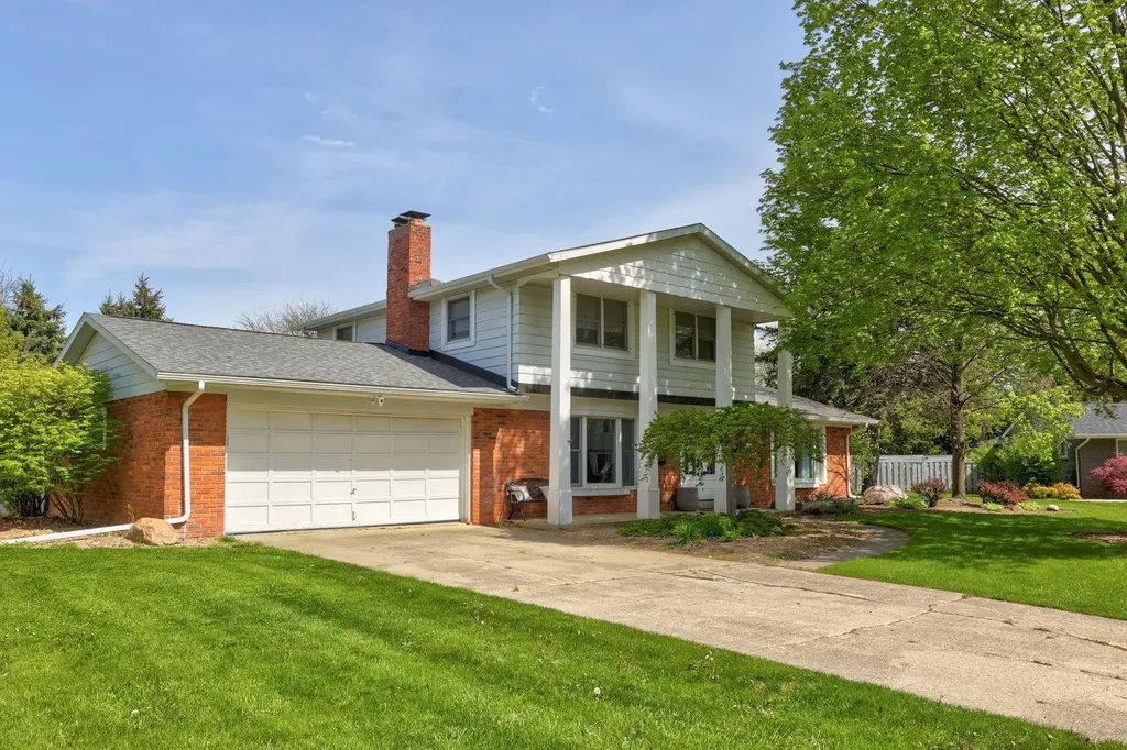 405 Nickless Street Frankenmuth City MI 48734