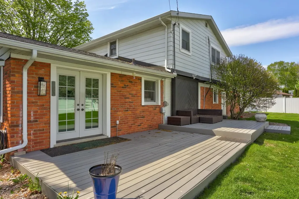 405 Nickless Street Frankenmuth City MI 48734