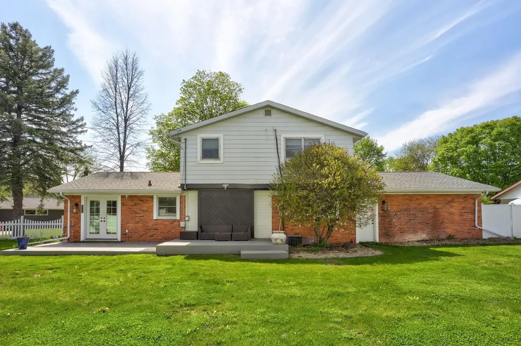405 Nickless Street Frankenmuth City MI 48734