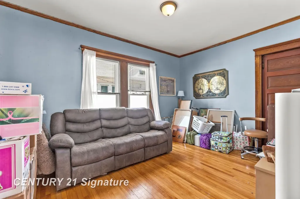 206 N Wenona Avenue Bay City City MI 48706