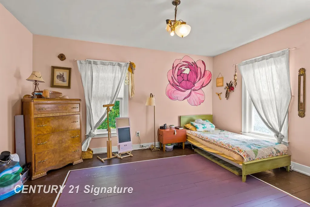 206 N Wenona Avenue Bay City City MI 48706