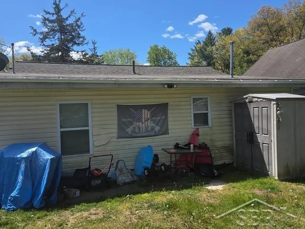 3319 Junior Drive Hamburg Township MI 48169