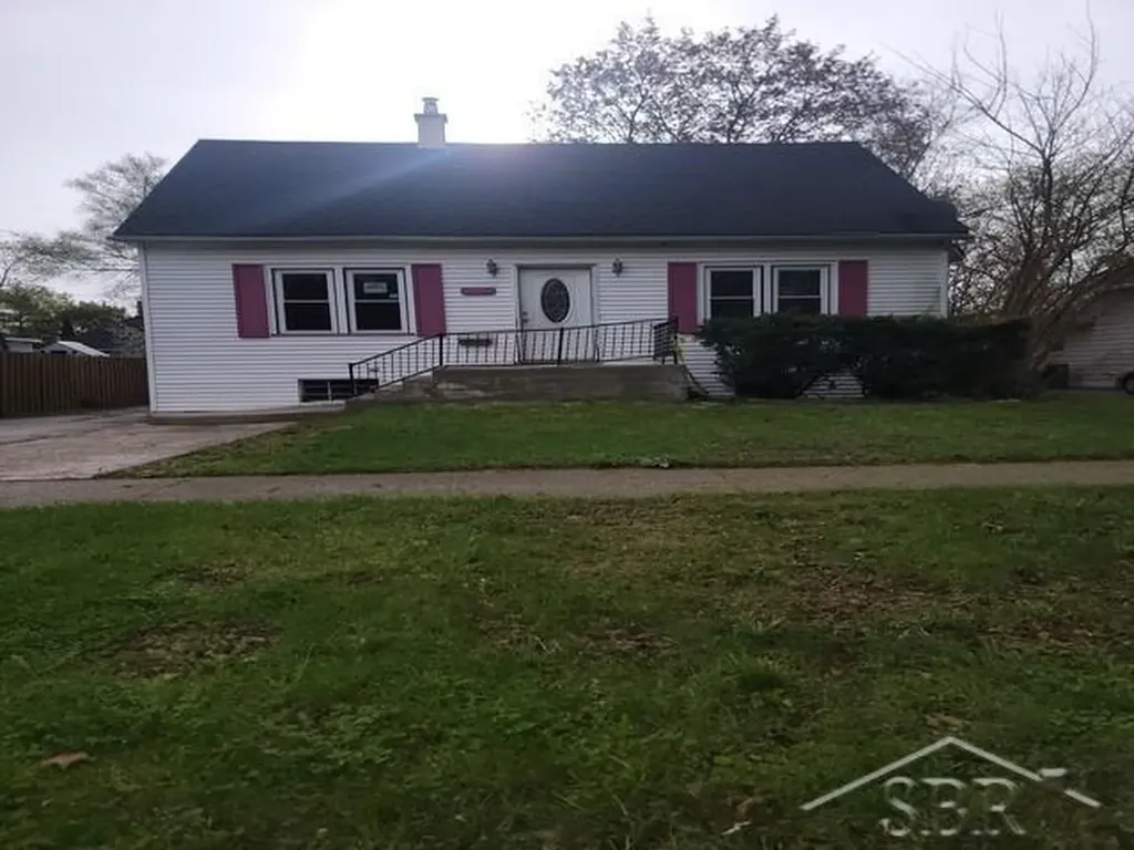 2626 Hermansau Street Saginaw Charter Township MI 48602