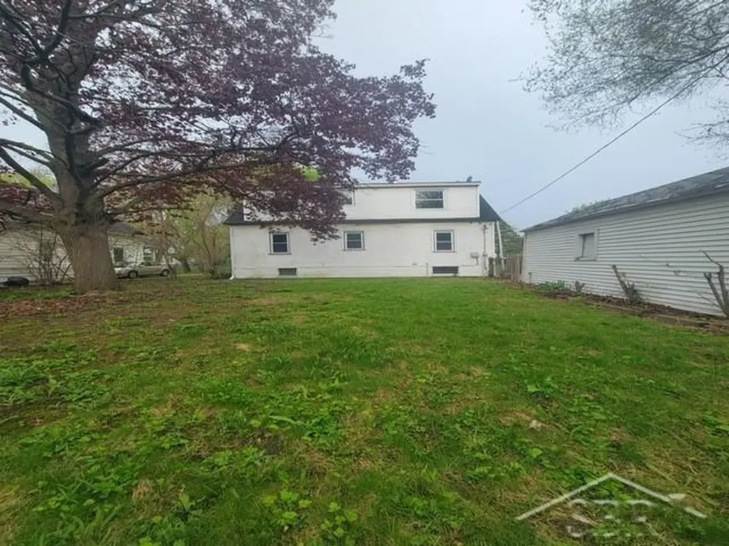 2626 Hermansau Street Saginaw Charter Township MI 48602