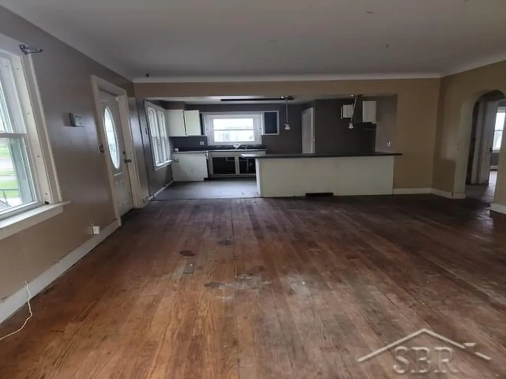 2626 Hermansau Street Saginaw Charter Township MI 48602