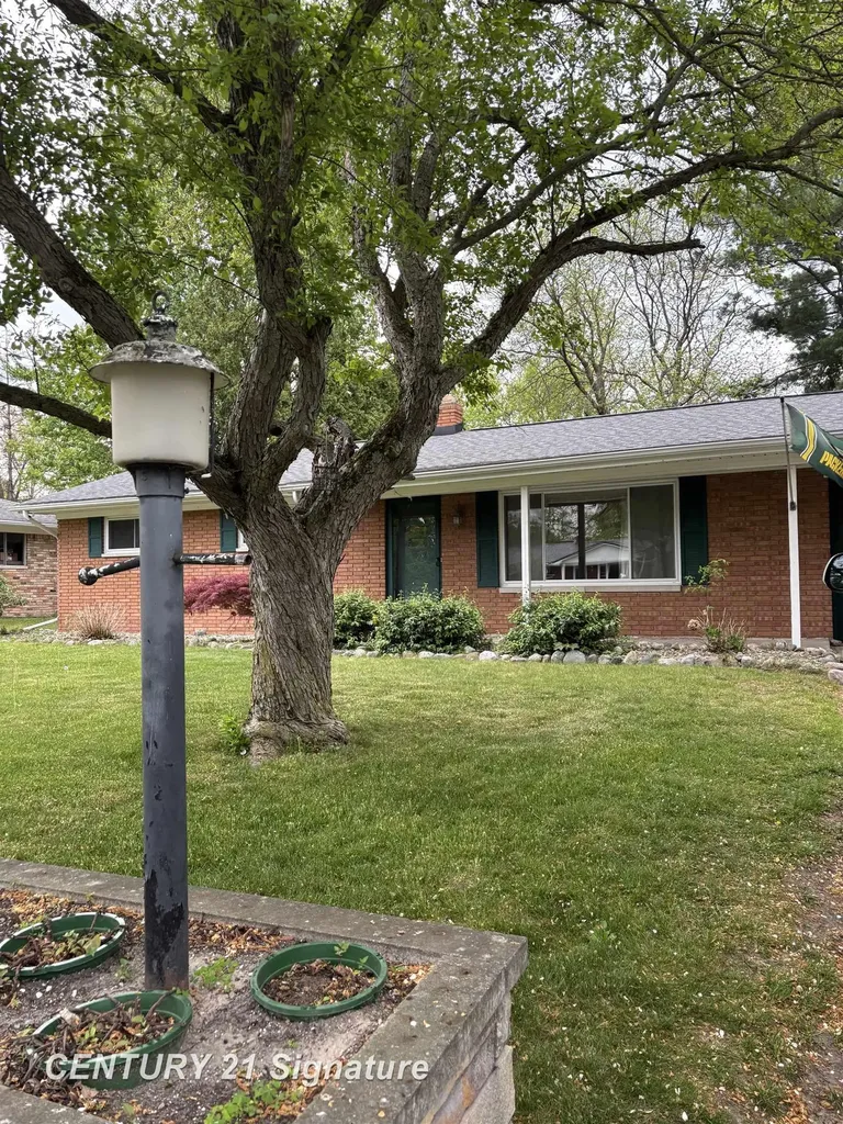 5 Valentine Court Saginaw Charter Township MI 48638