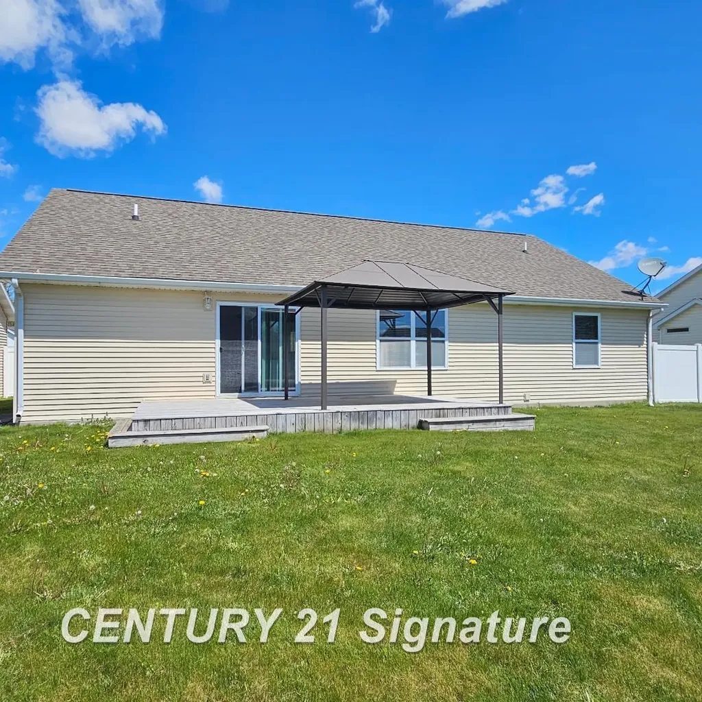 3891 Mystic Trail Saginaw Charter Township MI 48603