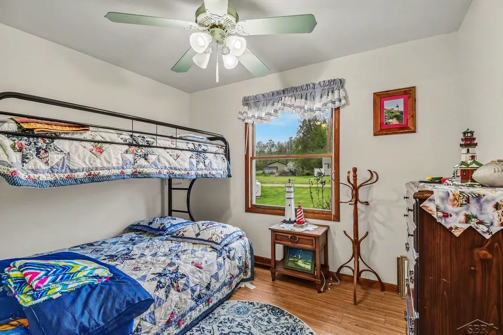 3045 W Lakeside Drive Edwards Township MI 48661