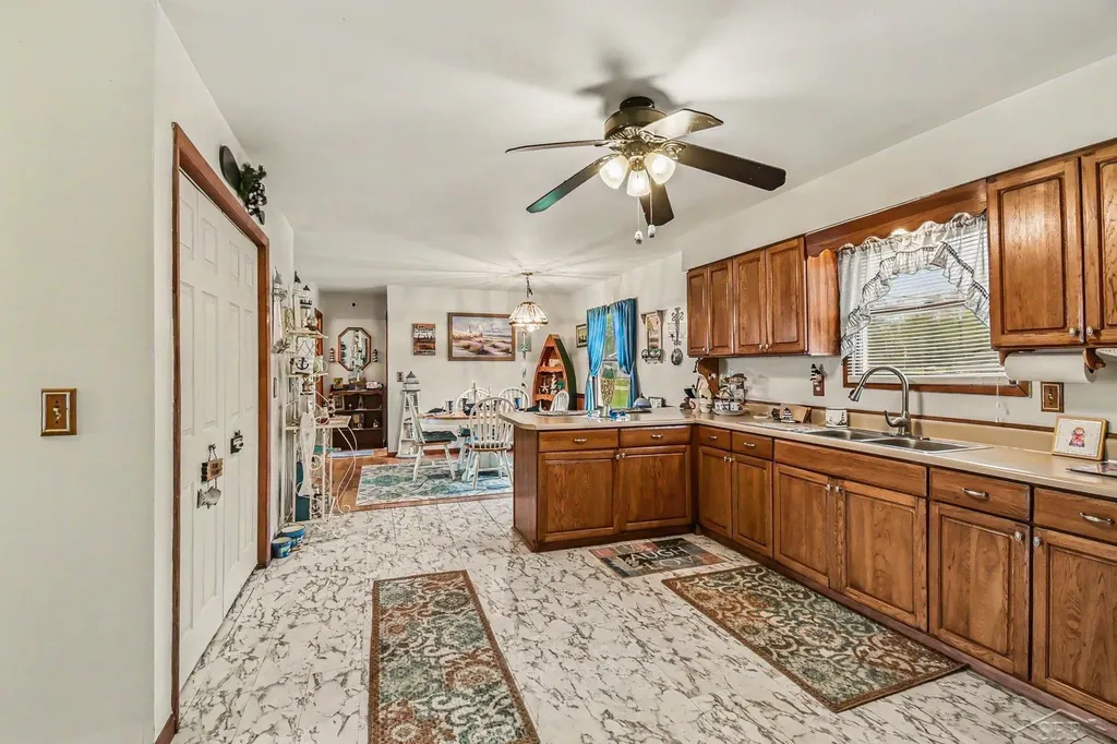 3045 W Lakeside Drive Edwards Township MI 48661