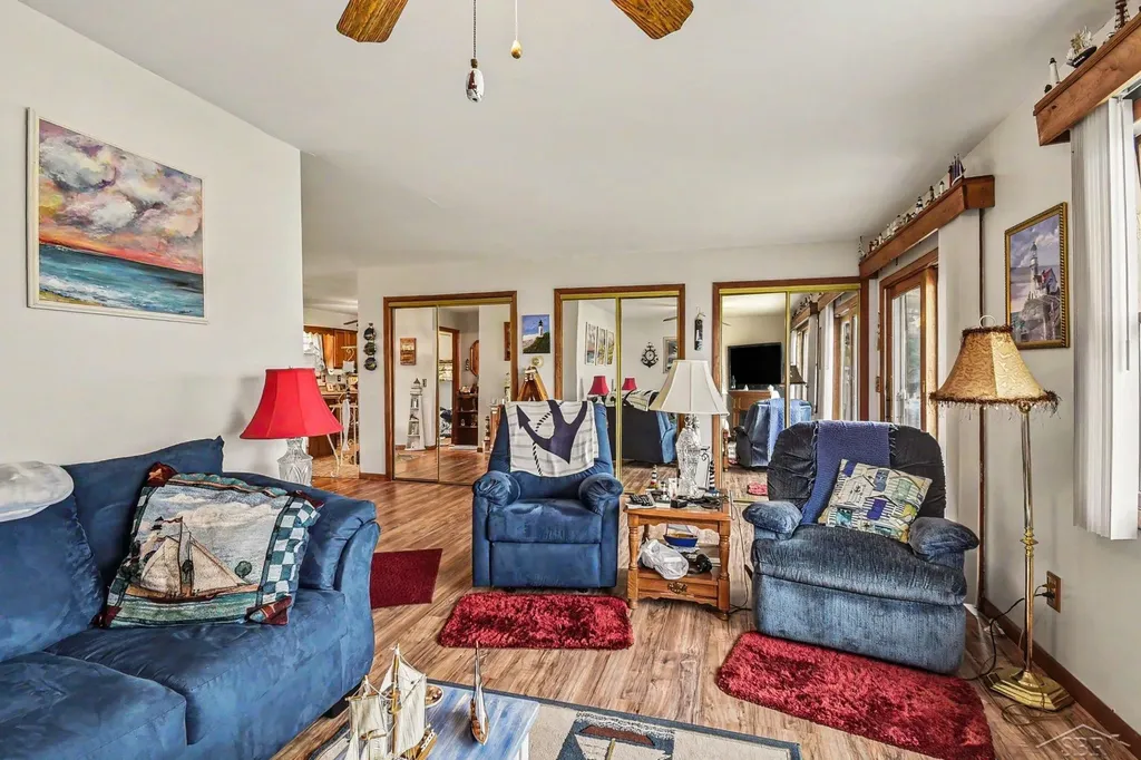 3045 W Lakeside Drive Edwards Township MI 48661