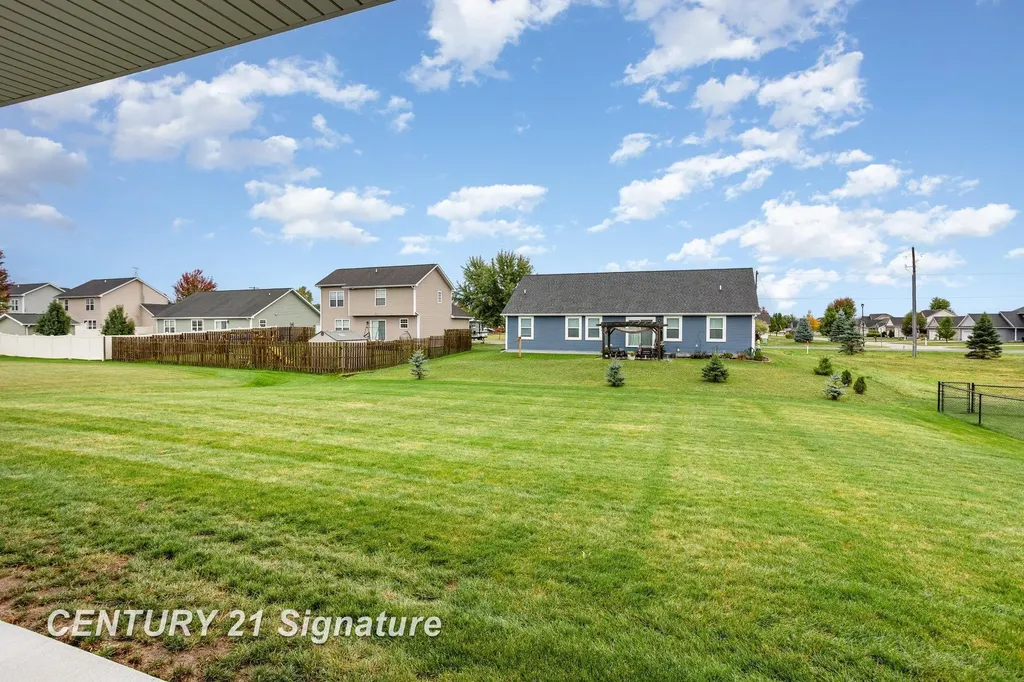 10585 Prairie View Court Tittabawassee Township MI 48623
