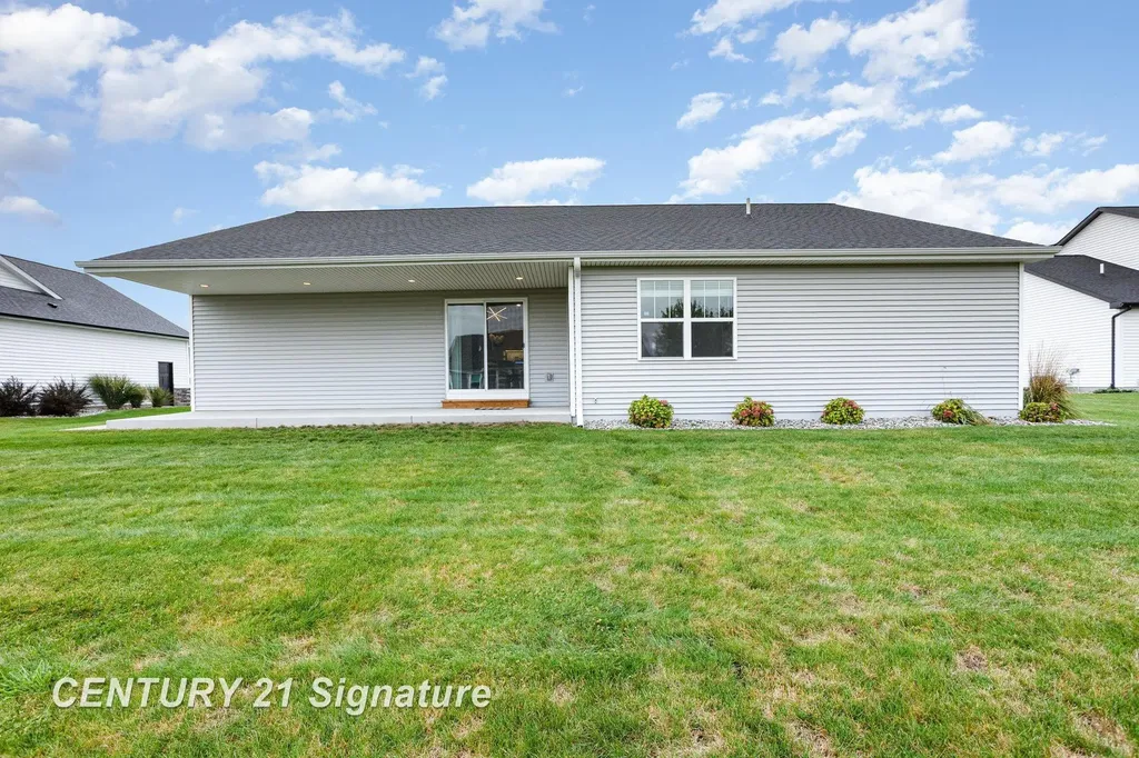 10585 Prairie View Court Tittabawassee Township MI 48623